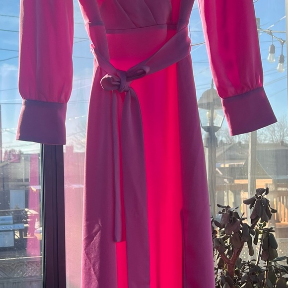 Pretty in pink - Picture 3 of 4